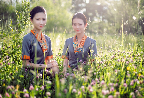 星空体育官网-健安社区:四老义务磨刀,志愿服务居民(图3) 星空官网登录