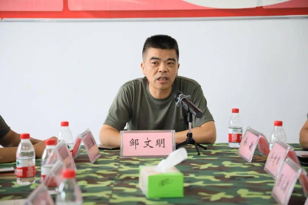 ‘星空体育官网’
穿上戎衣当回“兵” “军事日”里悟使命~(图3)